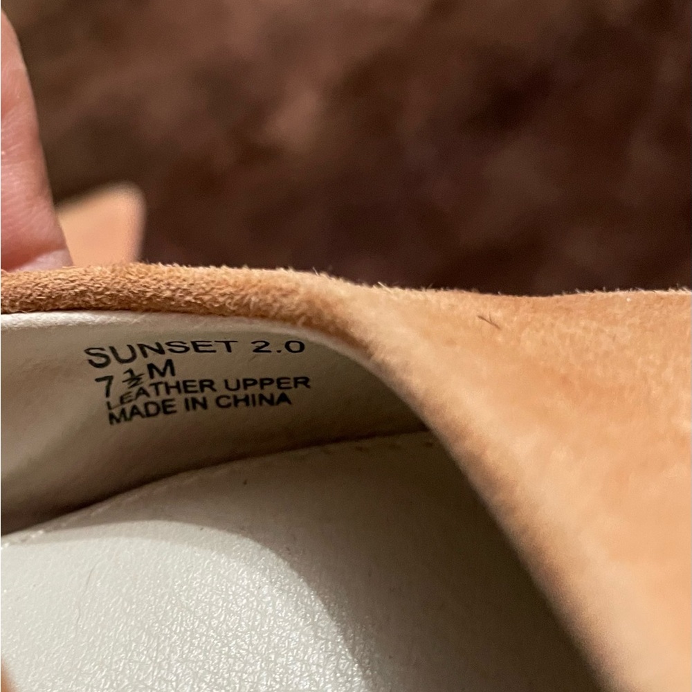 Sanctuary Tan Suede Knot-Detail Pointed Mules - Picture 6 of 6